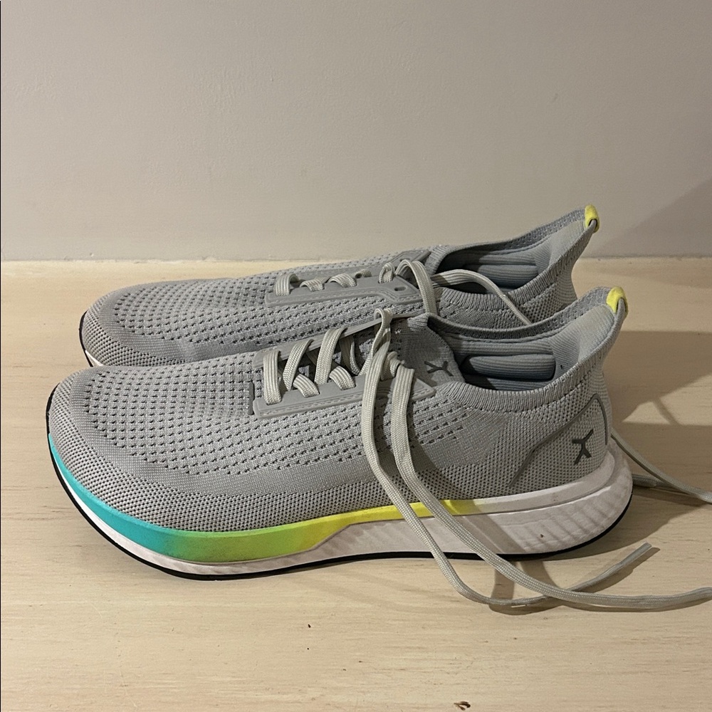 Flux Barefoot Runners